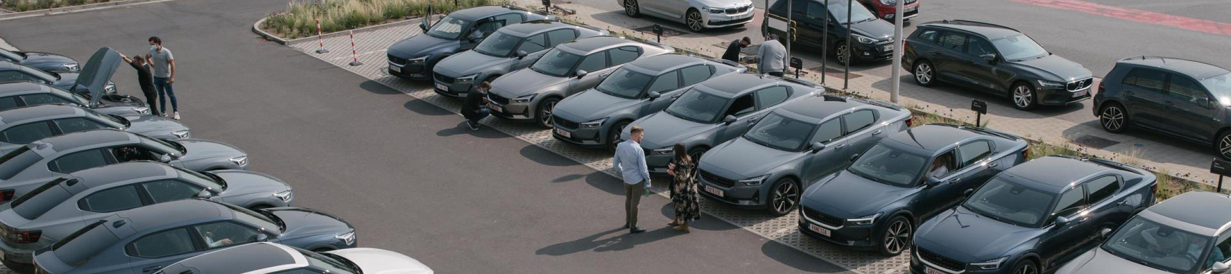 LeasePlan car lot image
